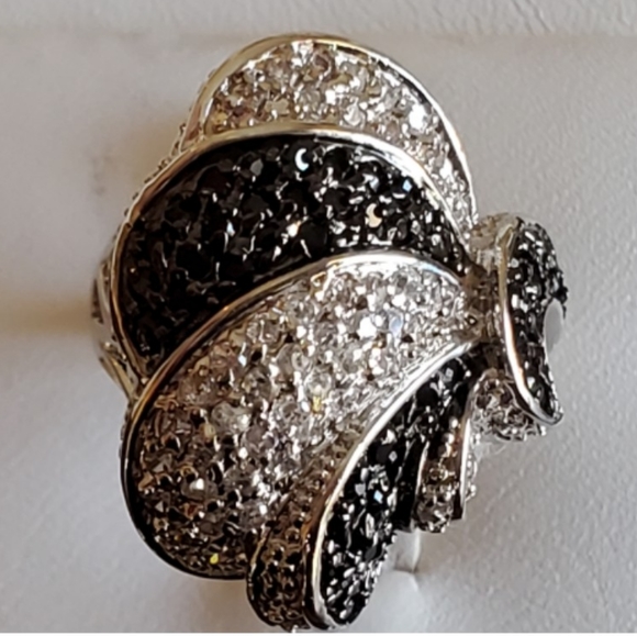 Genuine 3ct Black & White Sapphires Pave Ring Size 6